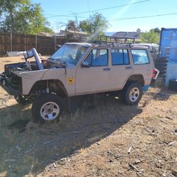 Jeep Cherokee 