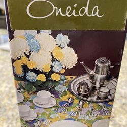 Oneida SS Set - Total 26 Pieces In Original Box