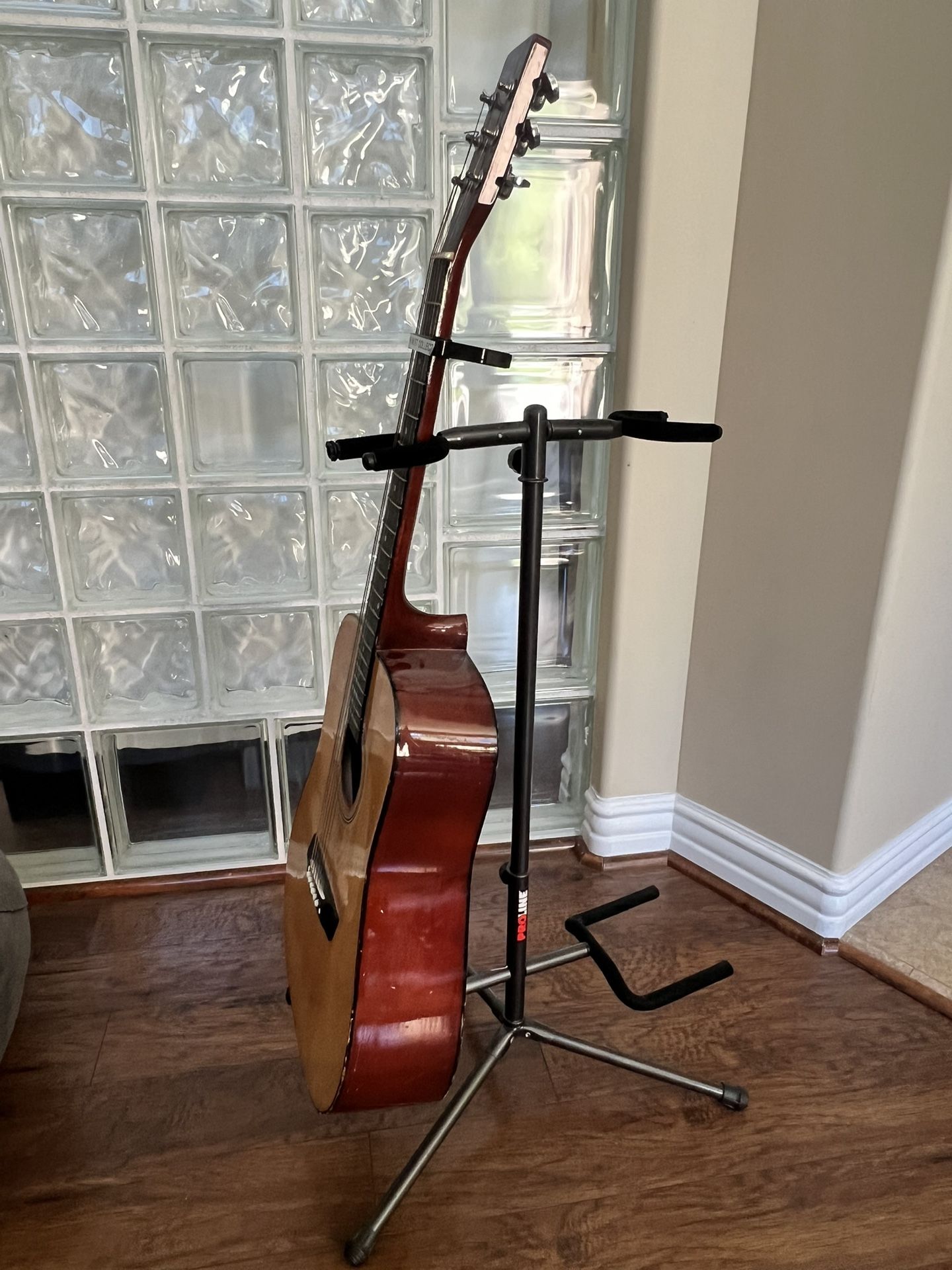 Guitar Holder