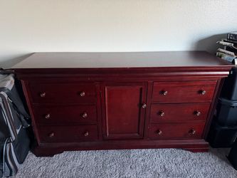7 Drawer Dresser