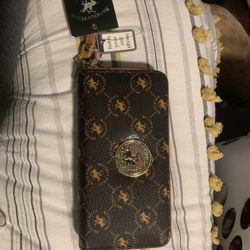 Beverly Hills Polo Club Wristlet