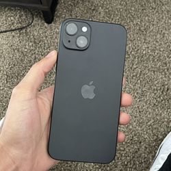 iPhone 15 Plus