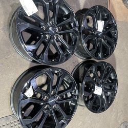 Set Of Rims 19x7 5x115 Gmc Terrain  Fits More Cars