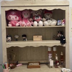 Cottage Desk And Hutch 