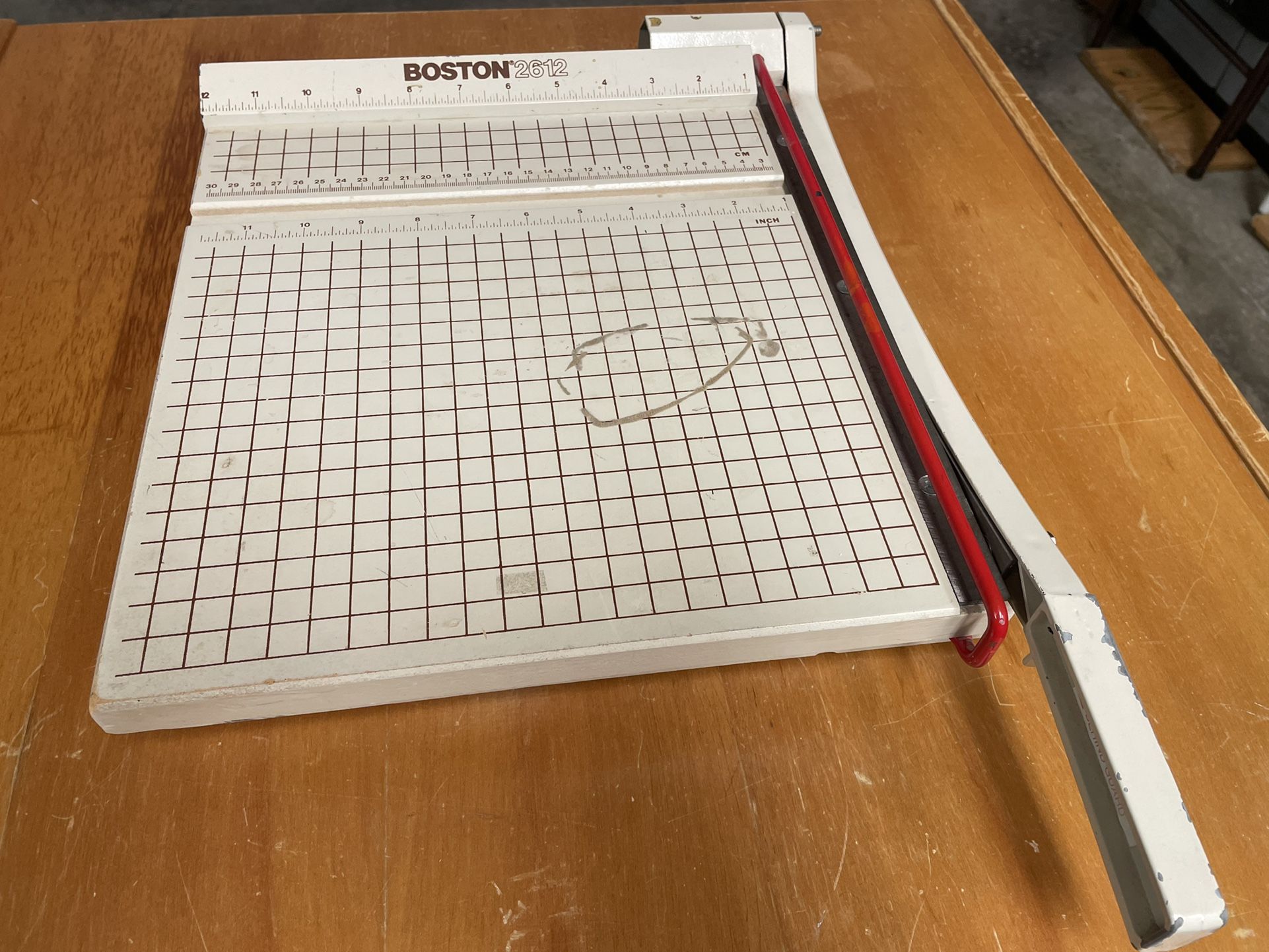 Boston 2612 Paper Cutter