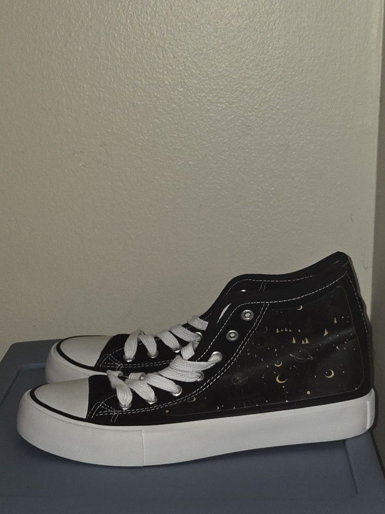 Women's Size 9 Converse