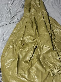 Womans hooded Pleqther Jacket (Green)