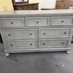 Grey Dresser 