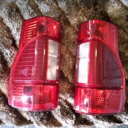 2019-2023 Ford f-250 Taillights Led
 luces tracera

Taillights Led para Ford F-250 del 2019 al 2023 
