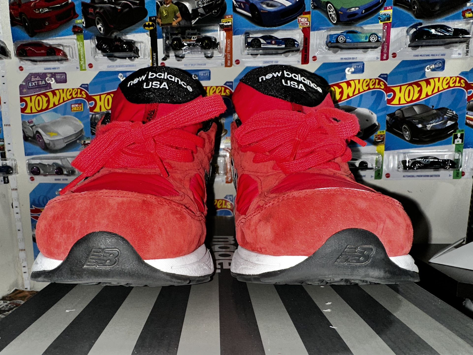 New Balance 990v3 Red Suede Mens Shoe