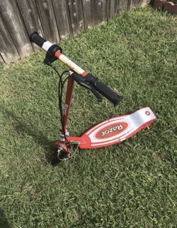 Razor electric scooter