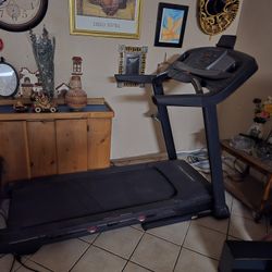 ProForm Performance 400i Treadmill