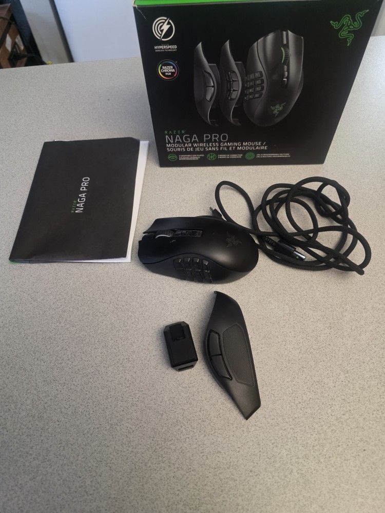 Razer Naga Pro (RZ01-0(contact info removed)-R3U1) Wireless Gaming Mouse