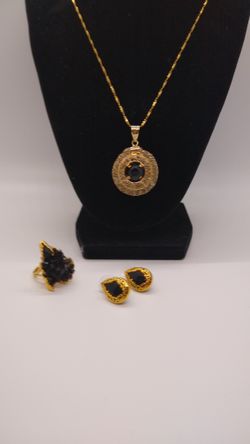 Black Onyx and gold plated jewelry set