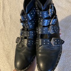 Forever 21 Black Ankle Boots Size 7