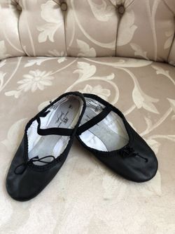 Tap and ballerina shoes