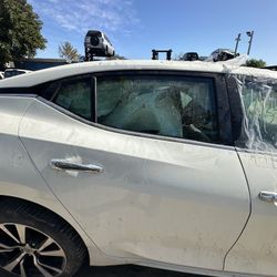 2016-2023 NISSAN MÁXIMA SEDAN REAR PASSENGER DOOR RIGHT SIDE