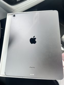 iPad Air 13-inch Wi-Fi + Cellular