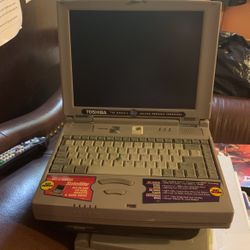 Toshiba Satellite 325 CDS