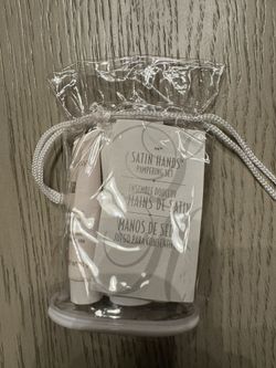 Mary Kay Satin Hands Pampering Set