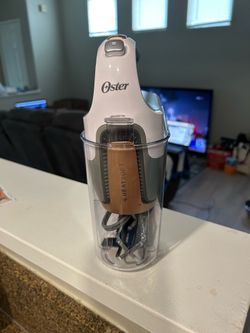 Oster 270-Watt Hand Mixer with HEATSOFT | 7 Speeds