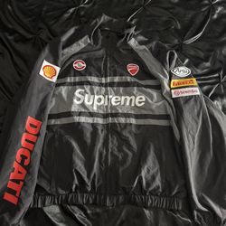 Suprem jacket