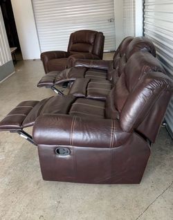 🛋️✳️✳️ Beautiful Brown Leather Reclining Living Room Set for Sale
