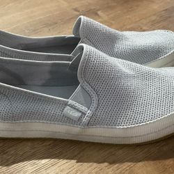 UGG Bren Slip On Women’s Shoes.   Size 9.5