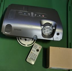 Epson Projector EMP-X3 w/ Extra Lamp And Mount