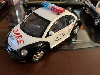 1:18 Diecast Volkswagen Beetle Police Car