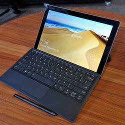 Lenovo Miix 520 - 2 IN 1 (Surface Type) Laptop