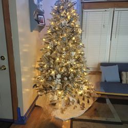 Xmas Tree Like New 7 Fits LED 