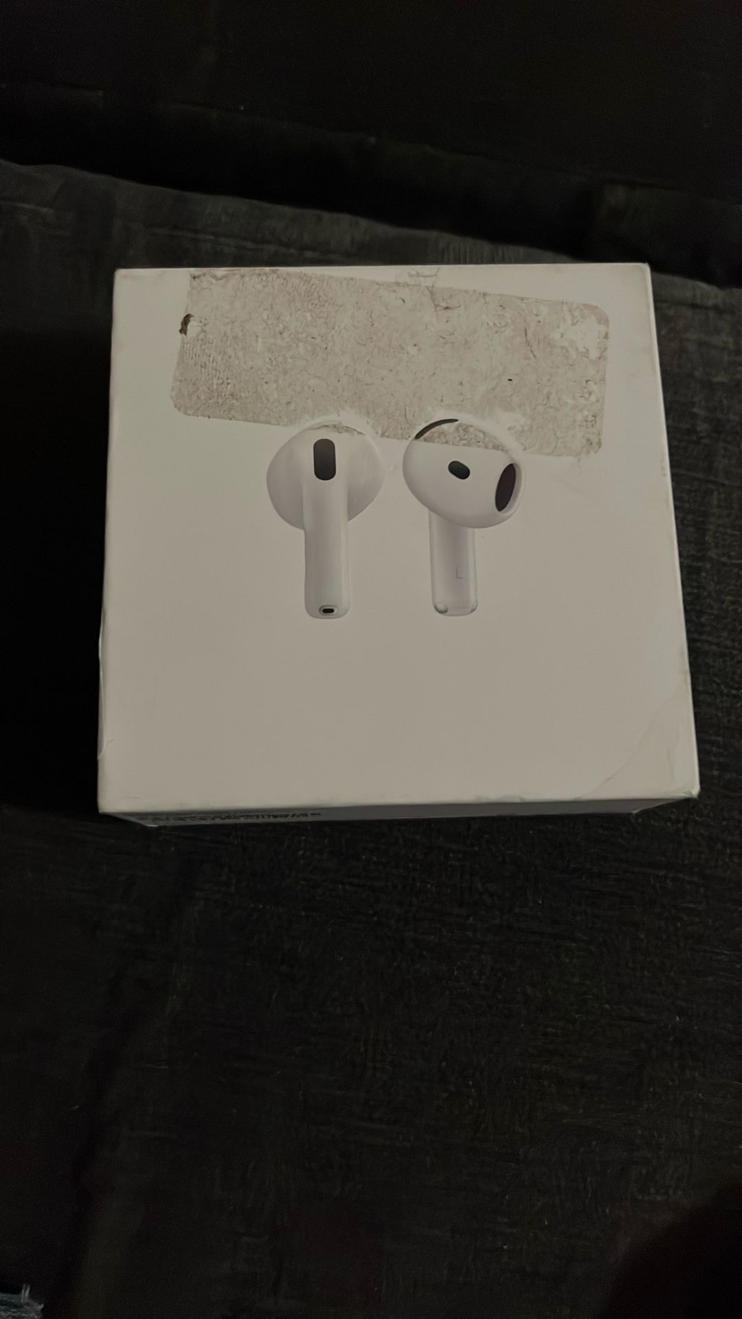 AirPods 4