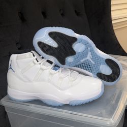 Jordan 11 Retro Legend Blue 