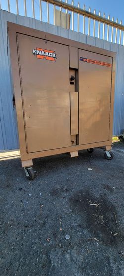 Knaack Box