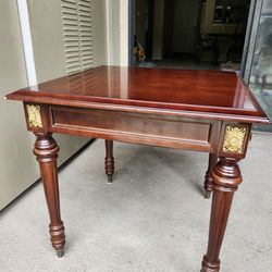 Beautiful Antique Coffee Table (Pickup before May 3rd)