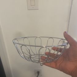 Metal Wire Fruit Basket 