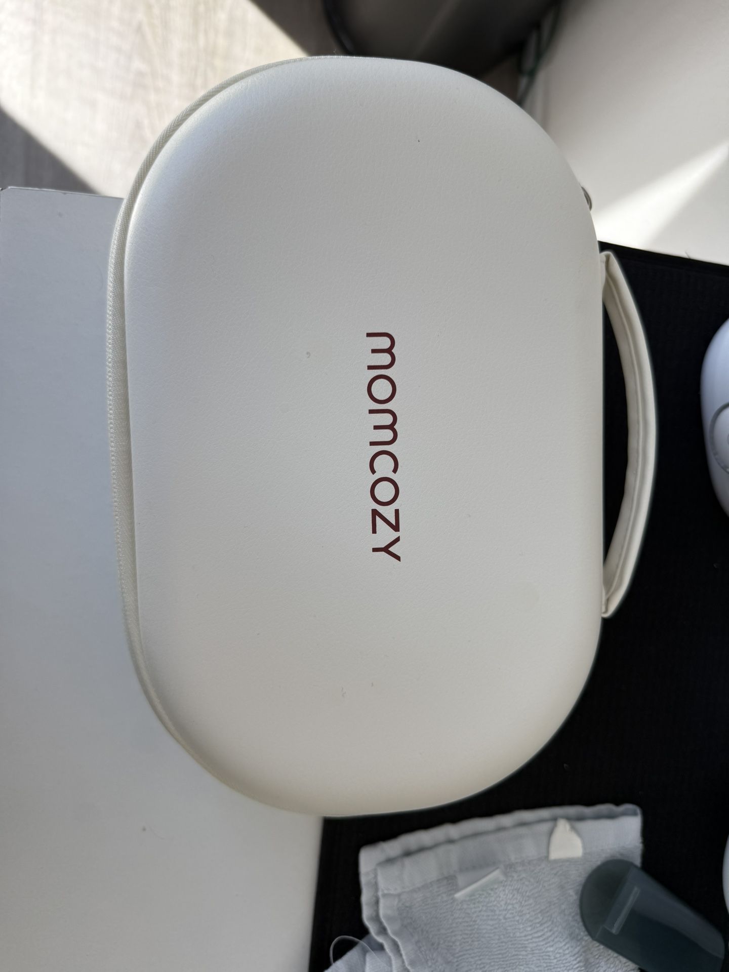 Momcozy M6