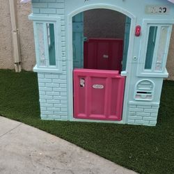 Play House 