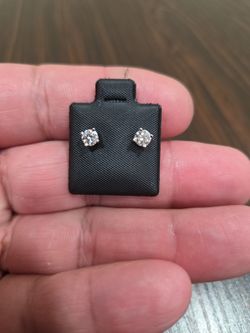 1ct 4mm Moissanite Studs 