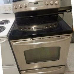 Same Day Delivery Frigidaire Whirlpool 30in Range Electric & All Gas