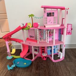 Barbie Dream House 