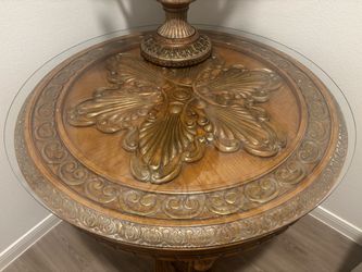 Dining table for 2 to 4