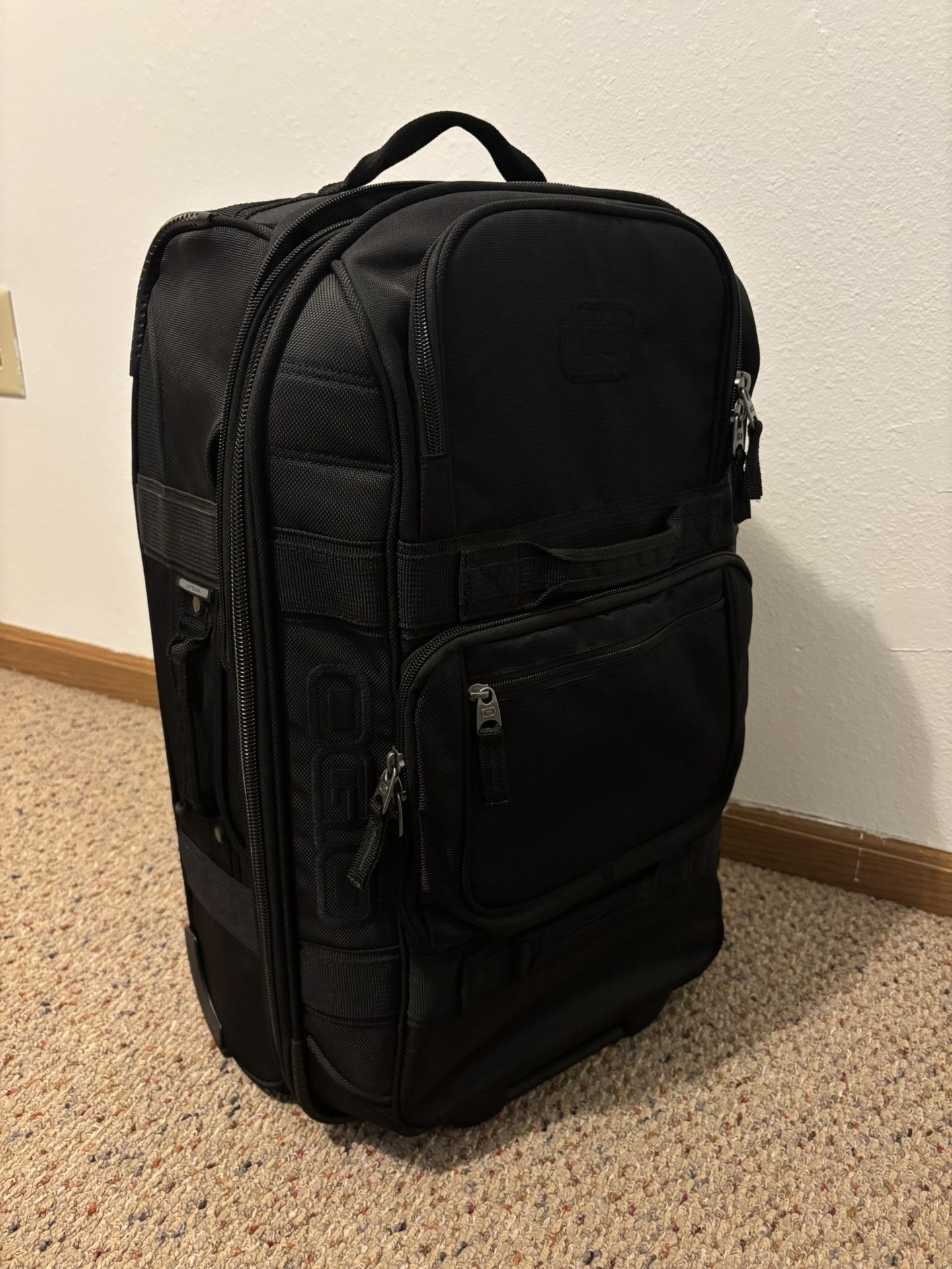 Ogio Layover Travel Bag