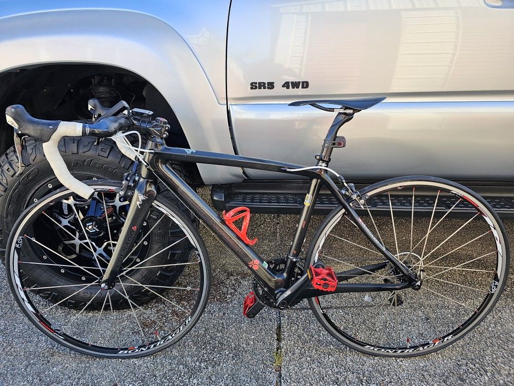 COLNAGO road Bike Carbon Fiber Frame Size SML. $1500 OBO