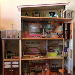 KidKraft Soho Townhouse With Furniture
