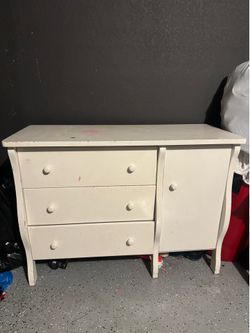 Dresser with bookshelf