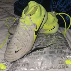 Nike Phantom Luna 2 Elite FG Men's Size 10.5 (Used 3 Times On Turf)