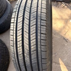 Single Tire MICHELIN PRIMACY LTX 245/70R17 110T. No Patches or Plugs