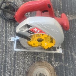 SKIL Circular Saw: 7 1/4